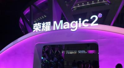 Huawei Honor Magic: удивительно быстрая зарядка и искусственный интеллект